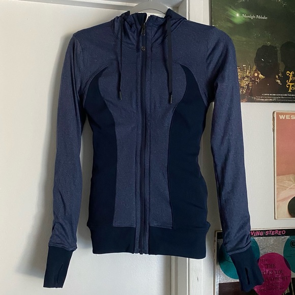 SOLD lululemon dance studio jacket *reversible blue - Picture 3 of 4